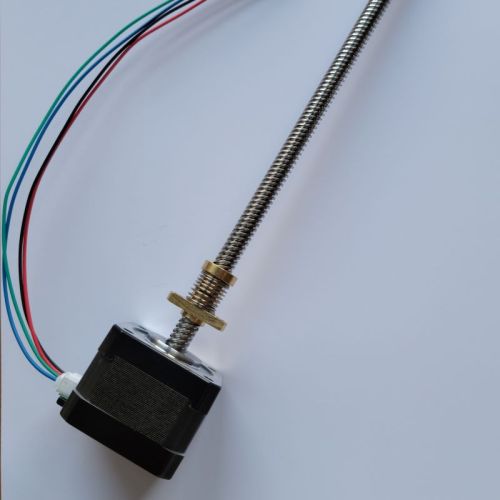 NEMA 17 with screw